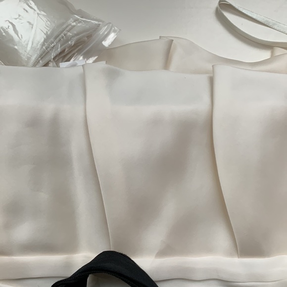 WHBM White House Black Market Crop Top Strapless Silk Chiffon w/Bow Bustier Top - Picture 10 of 16